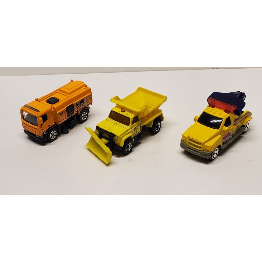 Matchbox City Service Vehicles Lot of Three Loose